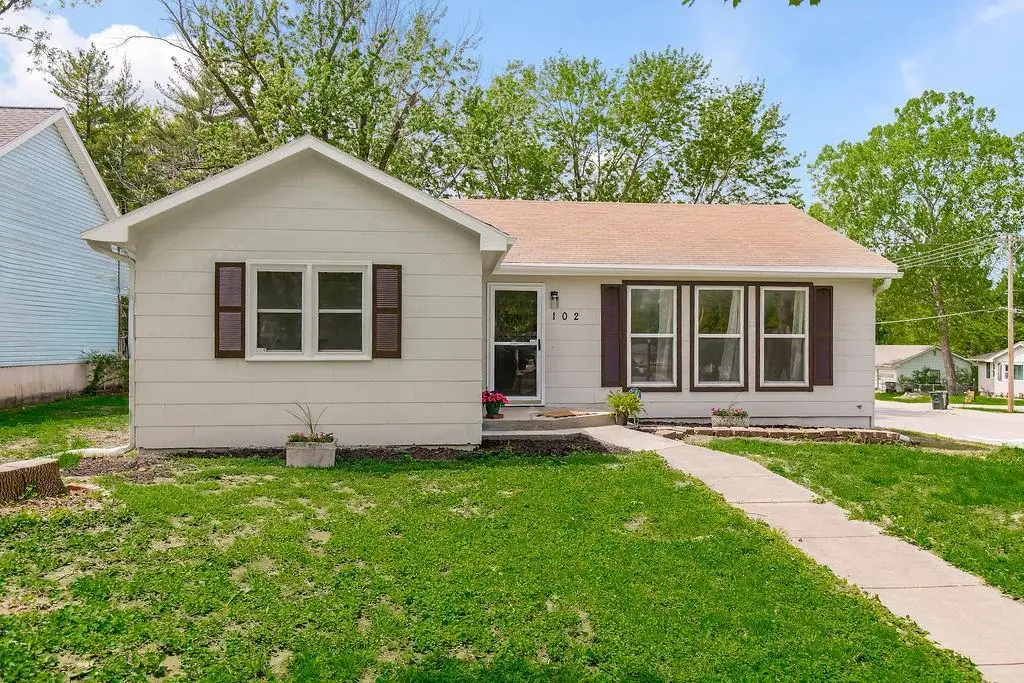 102 S 18th Street, Leavenworth, KS 66048 - #1