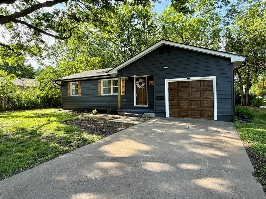 618 E Massasoit Street, Ottawa, KS 66067 - #2