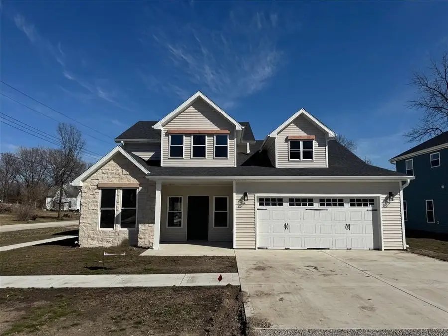 305 N Prairie Street, Hamilton, MO 64644 - #2