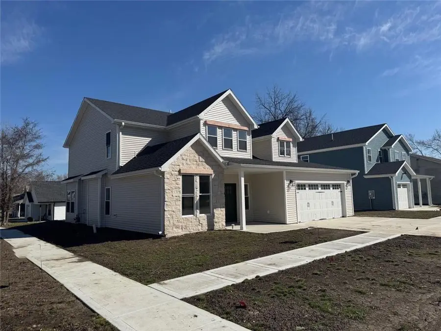 305 N Prairie Street, Hamilton, MO 64644 - #3