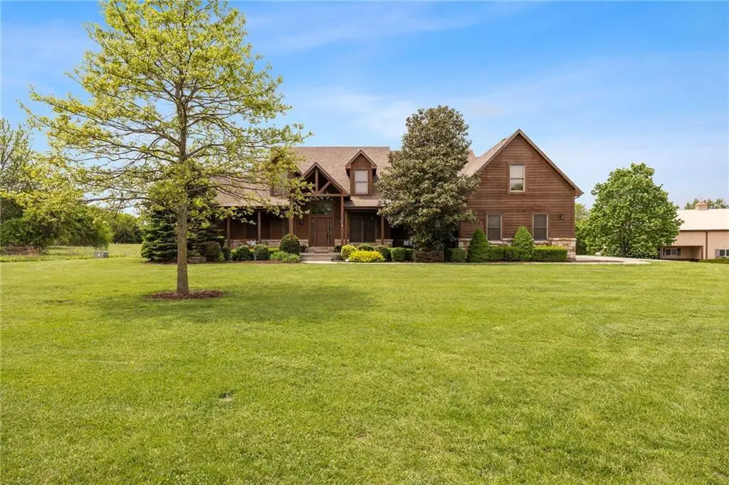 8980 Rowen Road, De Soto, KS 66018 - #1