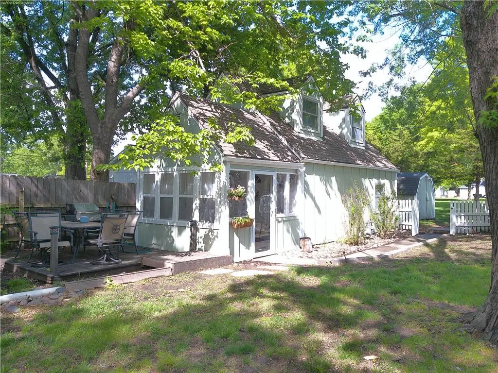 433 S Willow Street, Ottawa, KS 66067 - #1