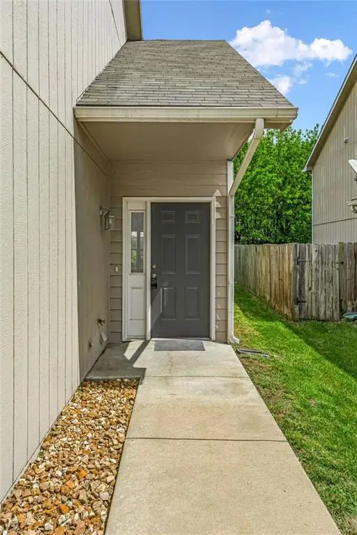 2752 Grand Circle, Lawrence, KS 66047 - #2