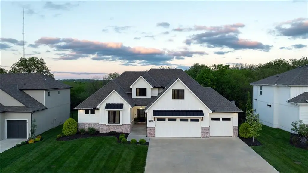 2021 NE Bluestone Drive, Lees Summit, MO 64064 - #1