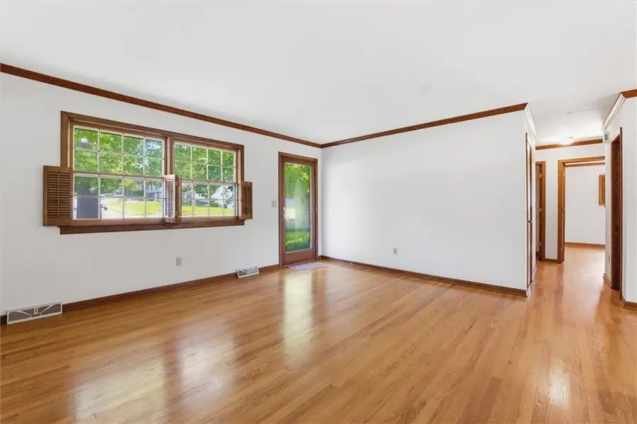 1004 NW R D Mize Road, Blue Springs, MO 64015 - #3