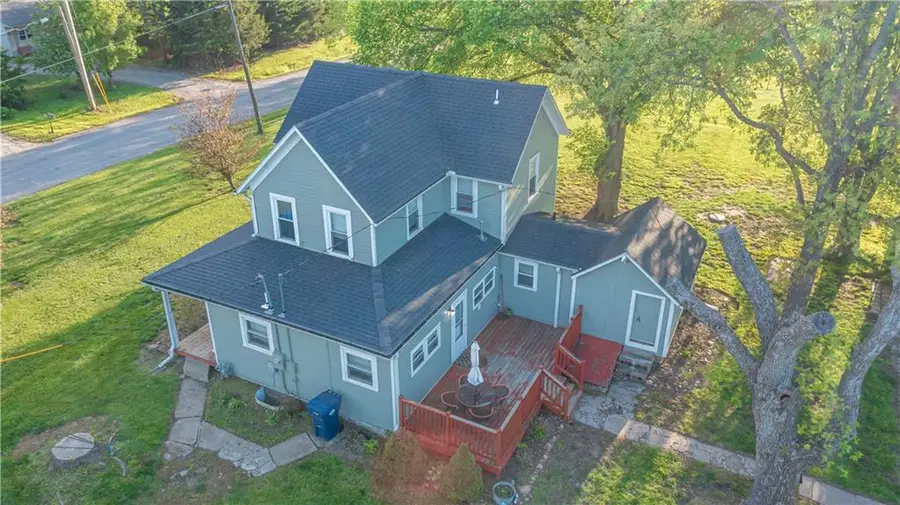 3448 Wyandotte Road, Meriden, KS 66512 - #2