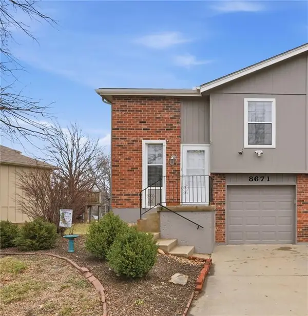 8671 N Hull Avenue, Kansas City, MO 64154