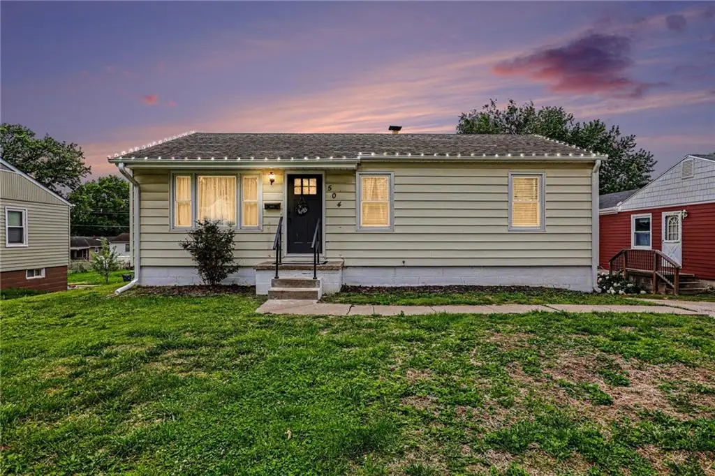 504 E Meadow Lane, Saint Joseph, MO 64501 - #1