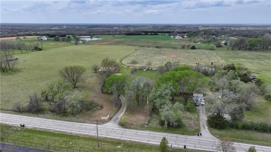 12010 S Moonlight Road, Olathe, KS 66061 - #3