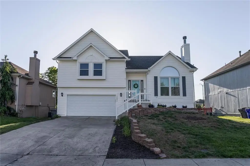14891 S Summit Street, Olathe, KS 66062 - #1