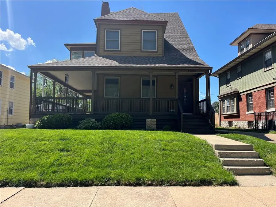 3530 Kenwood Avenue, Kansas City, MO 64109 - #2