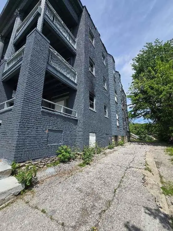 3300 E Linwood Boulevard, Kansas City, MO 64128 - #3