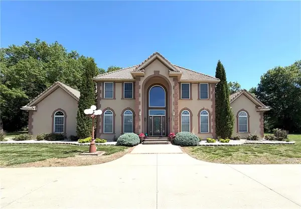 109 Crestwood Estates, Pittsburg, KS 66762