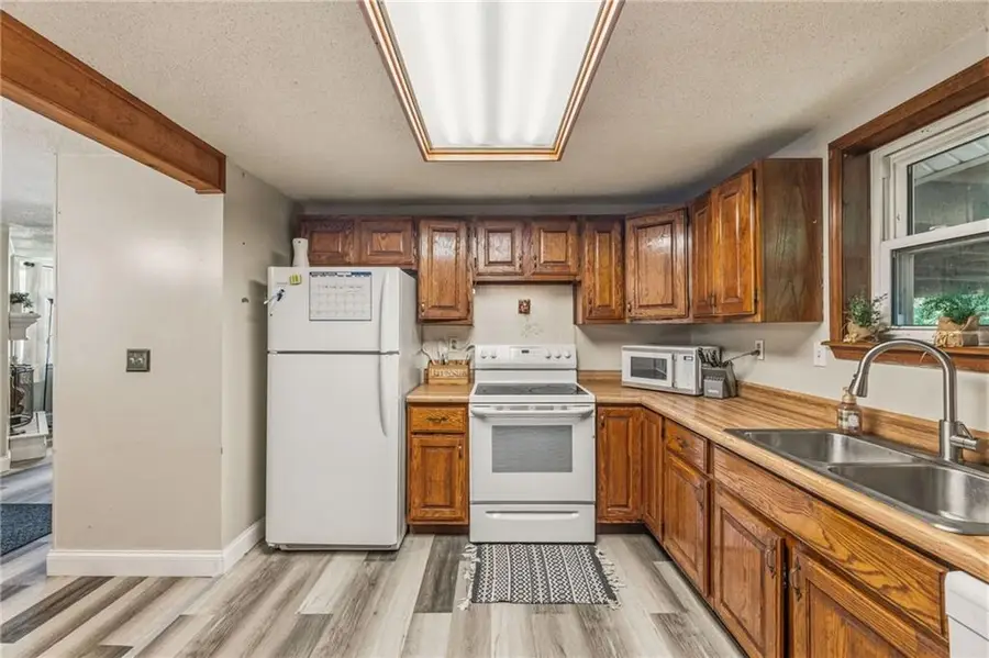 2400 51st Street, Kansas City, KS 66104 - #3