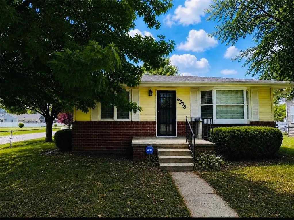 6538 Washington Street, Saint Joseph, MO 64504 - #1