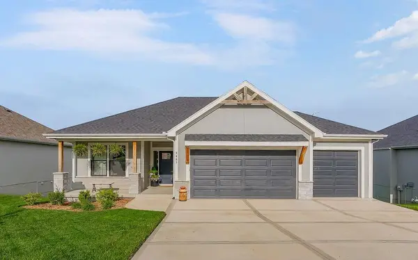 8461 Primrose Street, De Soto, KS 66018