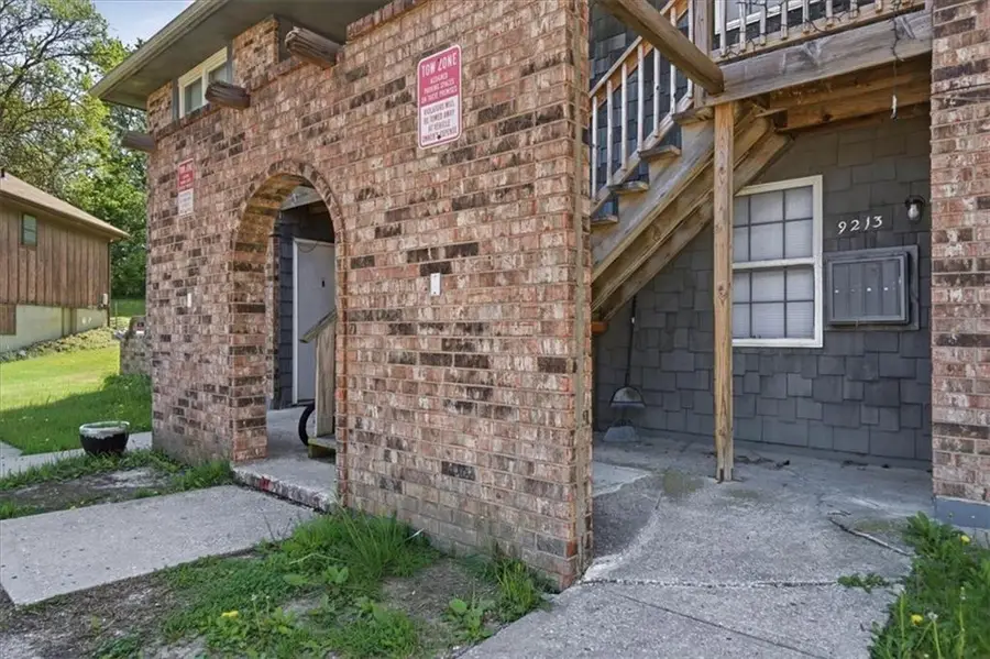 9213-9219 E 54th Terrace, Raytown, MO 64133 - #3