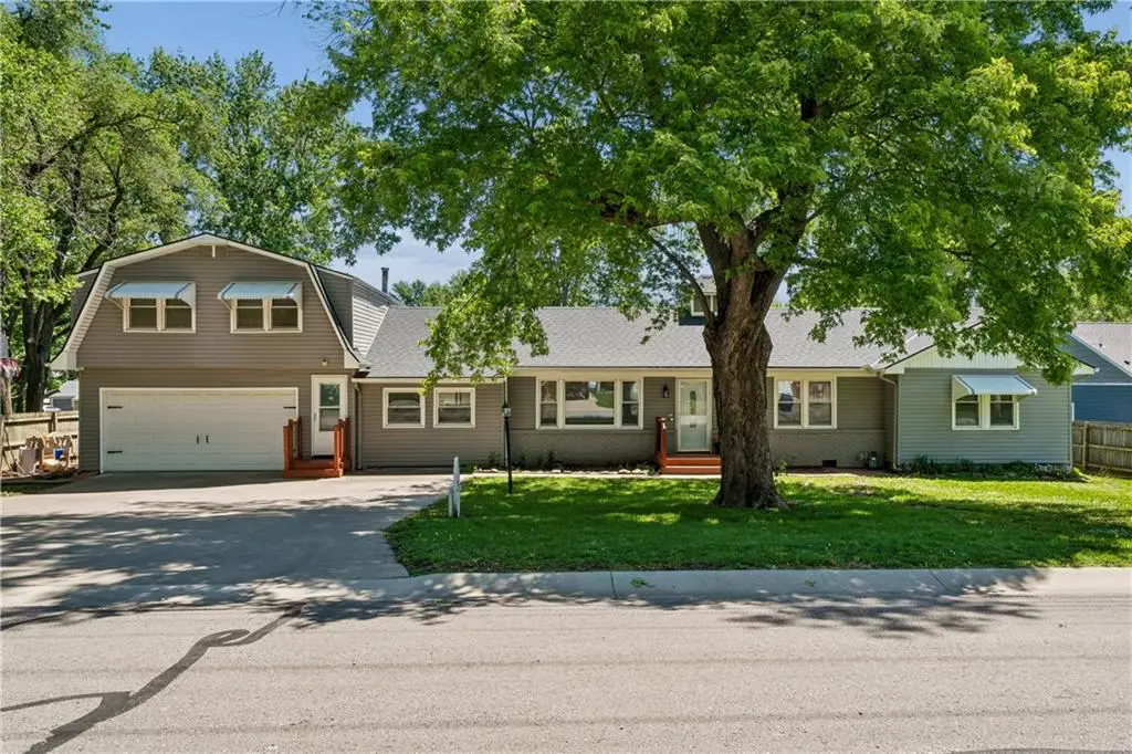 5151 Monrovia Street, Shawnee, KS 66216 - #1