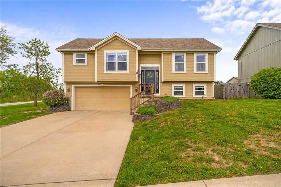 101 Bridgeport Drive, Smithville, MO 64089 - #2