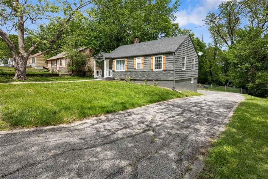 7702 Sni A Bar Terrace, Kansas City, MO 64129 - #2
