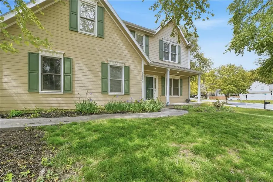 9000 N Oregon Avenue, Kansas City, MO 64154 - #2
