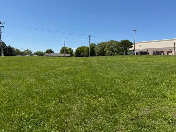 17830 E Bundschu Road, Independence, MO 64056