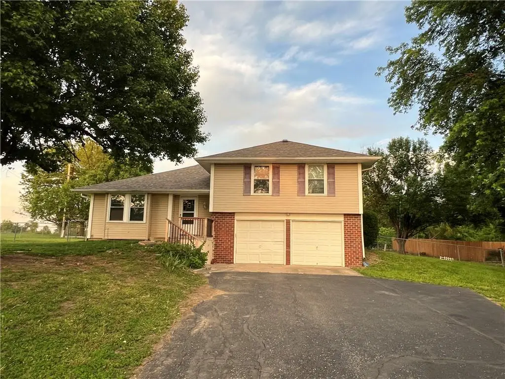 20701 S Walker Road, Spring Hill, KS 66083 - #1
