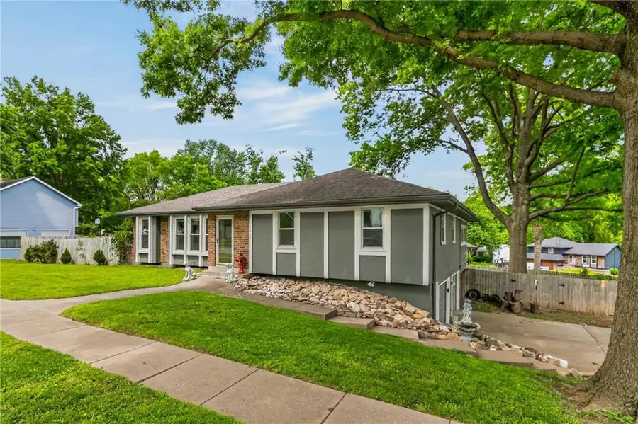 1524 Oxford Court, Liberty, MO 64068 - #2
