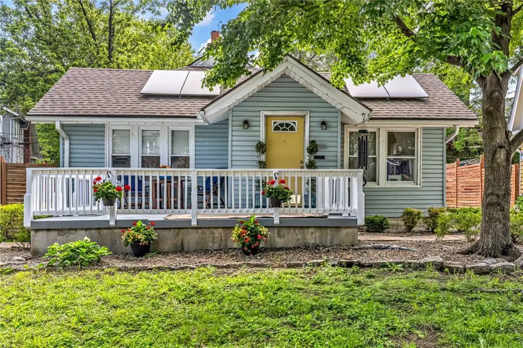 4955 Troostwood Road, Kansas City, MO 64110 - #1