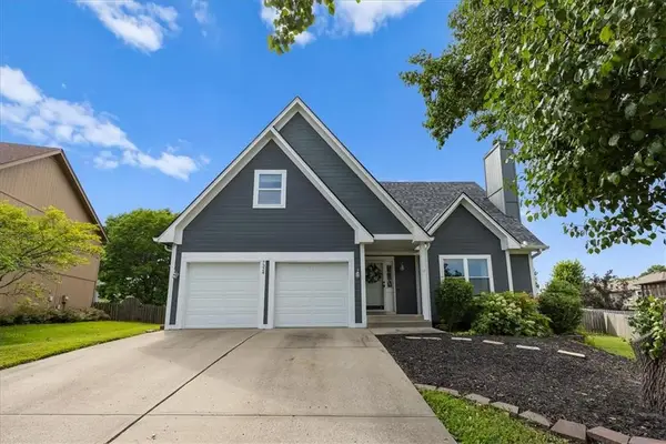 7324 N Manchester Avenue, Kansas City, MO 64158