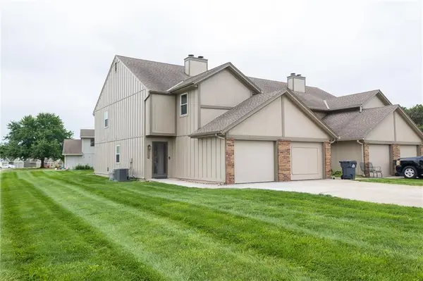 527 NE 6th #a Street, Blue Springs, MO 64014