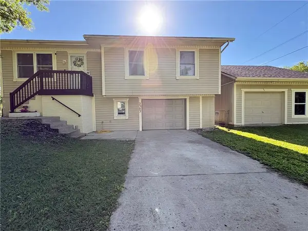 2303 Easton Street, Harrisonville, MO 64701