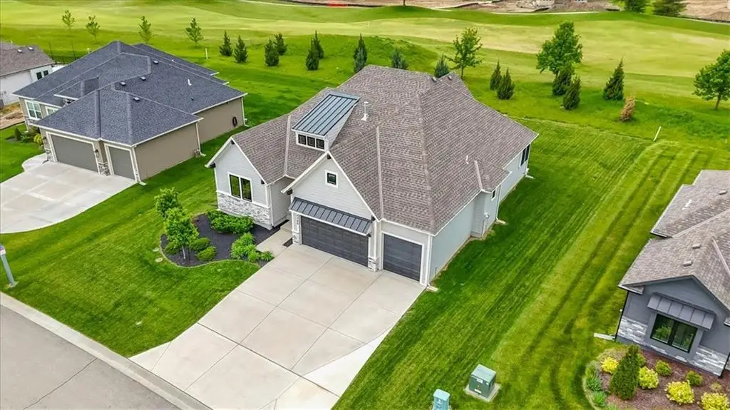 4380 Aspen Drive, Basehor, KS 66007 - #1