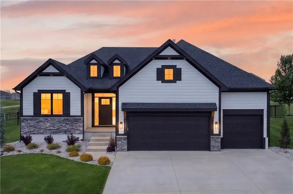 24320 W 68th Street, Shawnee, KS 66226 - #1