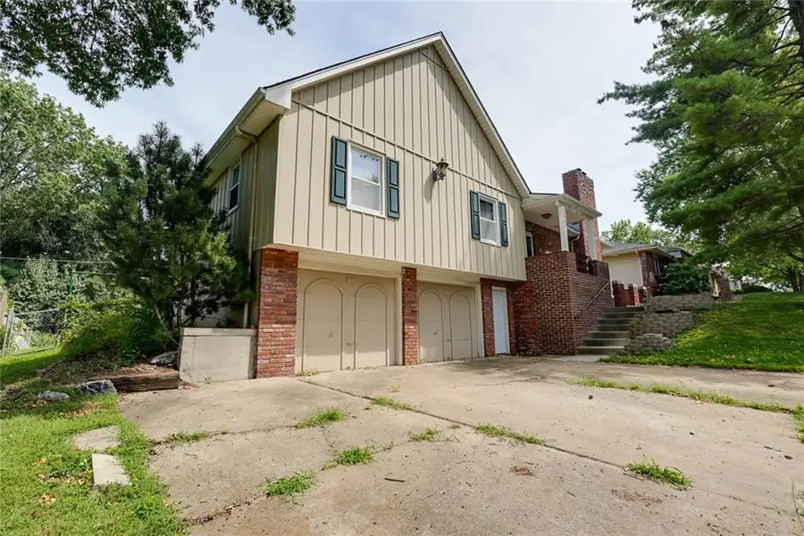 1008 17th Street, Blue Springs, MO 64015 - #3