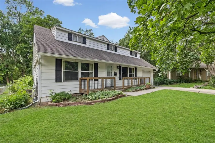 912 Ridge Drive, Belton, MO 64012 - #3