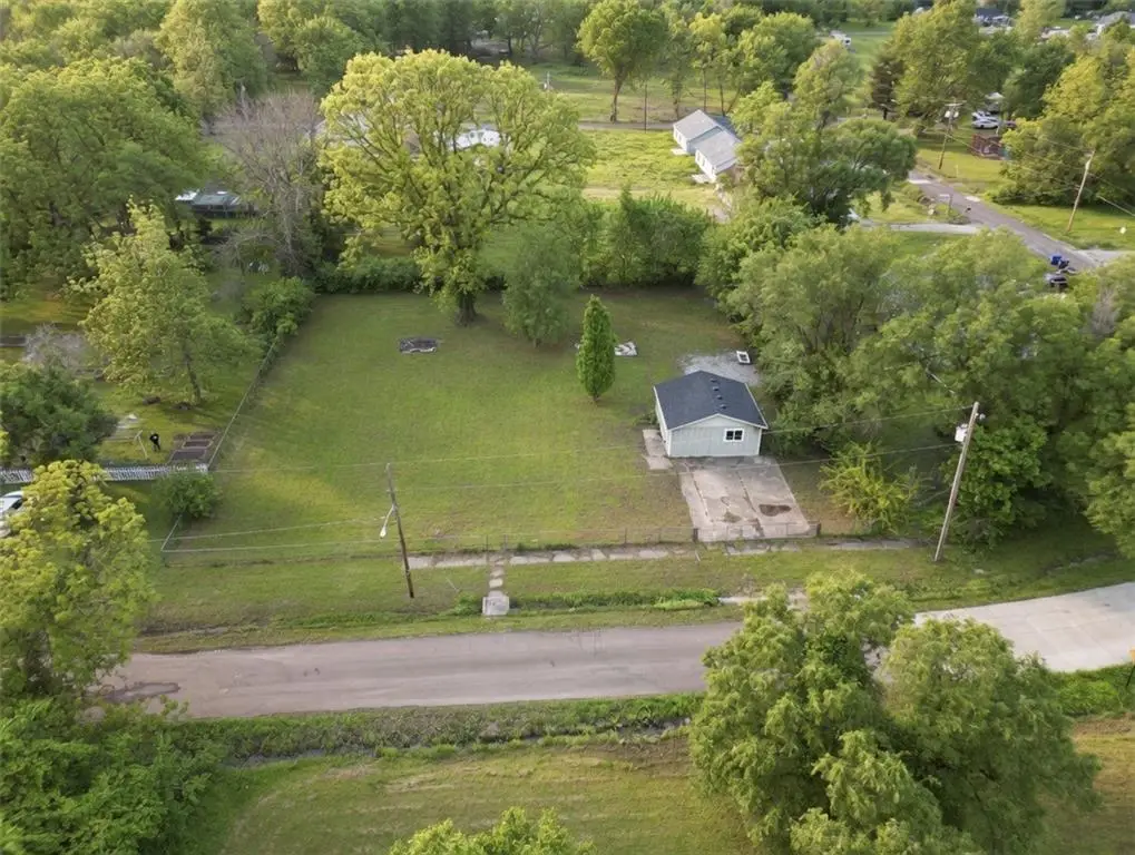 523 Howard Street E, Sedalia, MO 65301 - #1