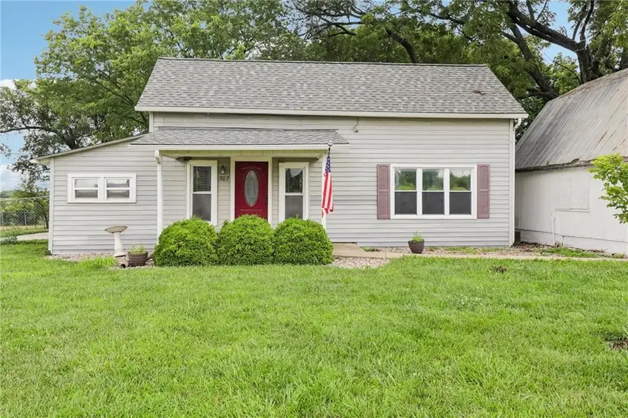 307 E 1100 Road, Baldwin City, KS 66006 - #2