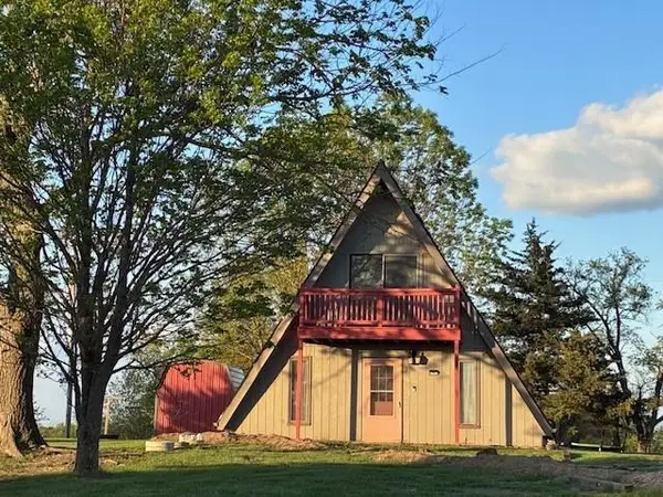 120 Hideaway Road, Gallatin, MO 64640