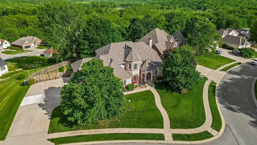 6905 N Charleston Drive, Kansas City, MO 64119 - #3