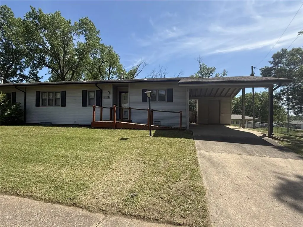 2117 SW 66th Street, Topeka, KS 66619 - #1