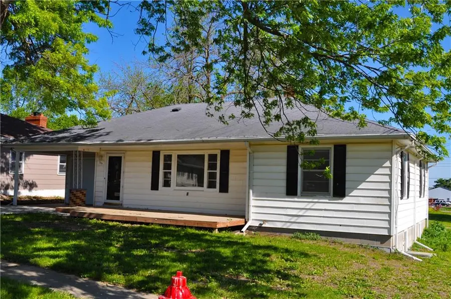304 W Vermont Street, King City, MO 64463 - #2
