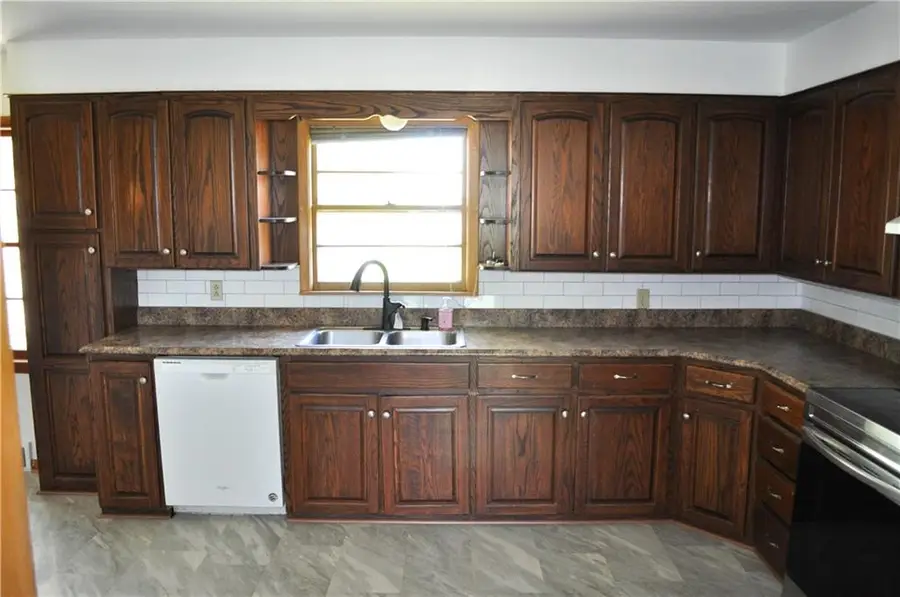 304 W Vermont Street, King City, MO 64463 - #3