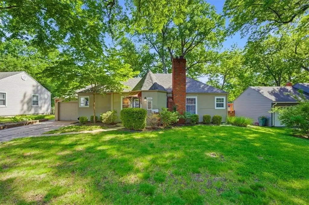 5207 Ash Street, Roeland Park, KS 66205 - #1