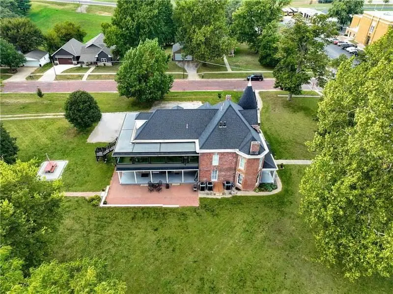 433 W State Street, Troy, KS 66087 - #3
