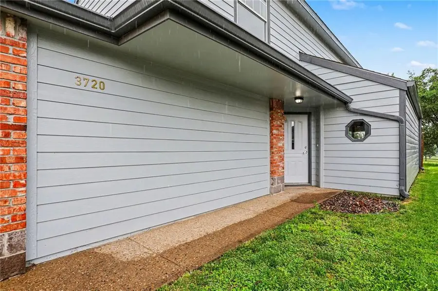 3720 Hartford Avenue, Lawrence, KS 66047 - #3