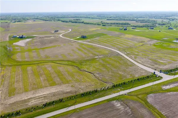 18703 Bella Terra Road, Pleasant Hill, MO 64080