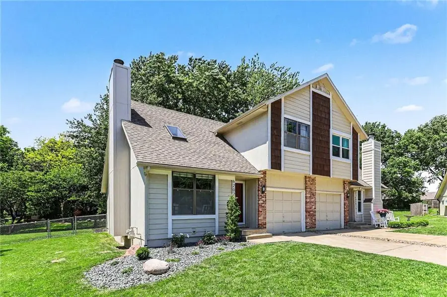 6202 Rene Street, Shawnee, KS 66216 - #3