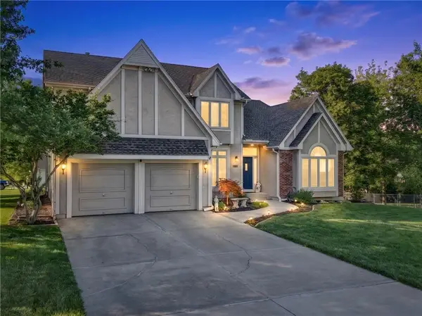 602 Ridgewood Drive, Raymore, MO 64083