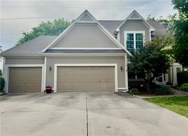 5920 NE Turquoise Drive, Lee's Summit, MO 64064